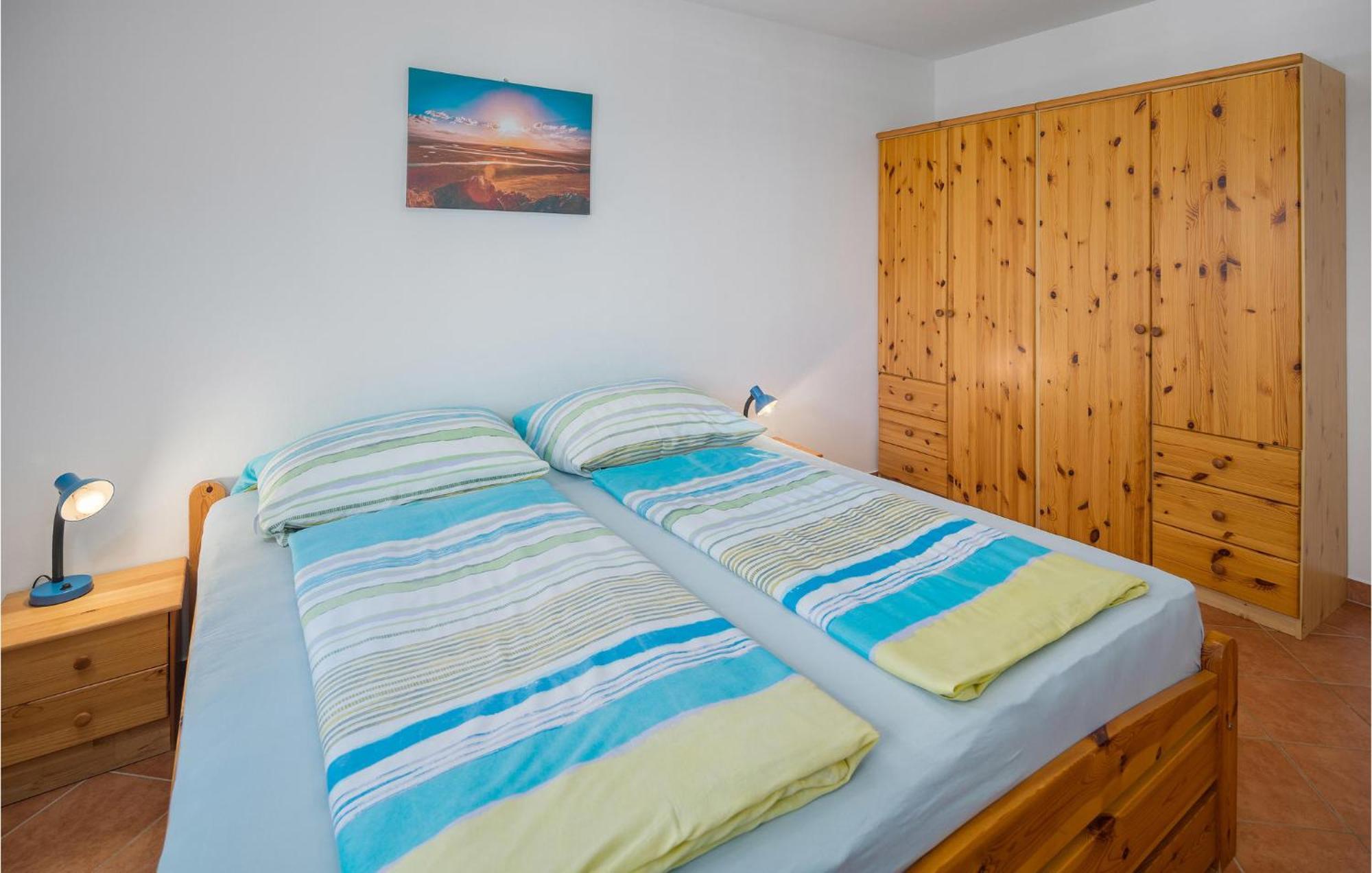 1 Bedroom Beautiful Apartment In Пореч Екстер'єр фото